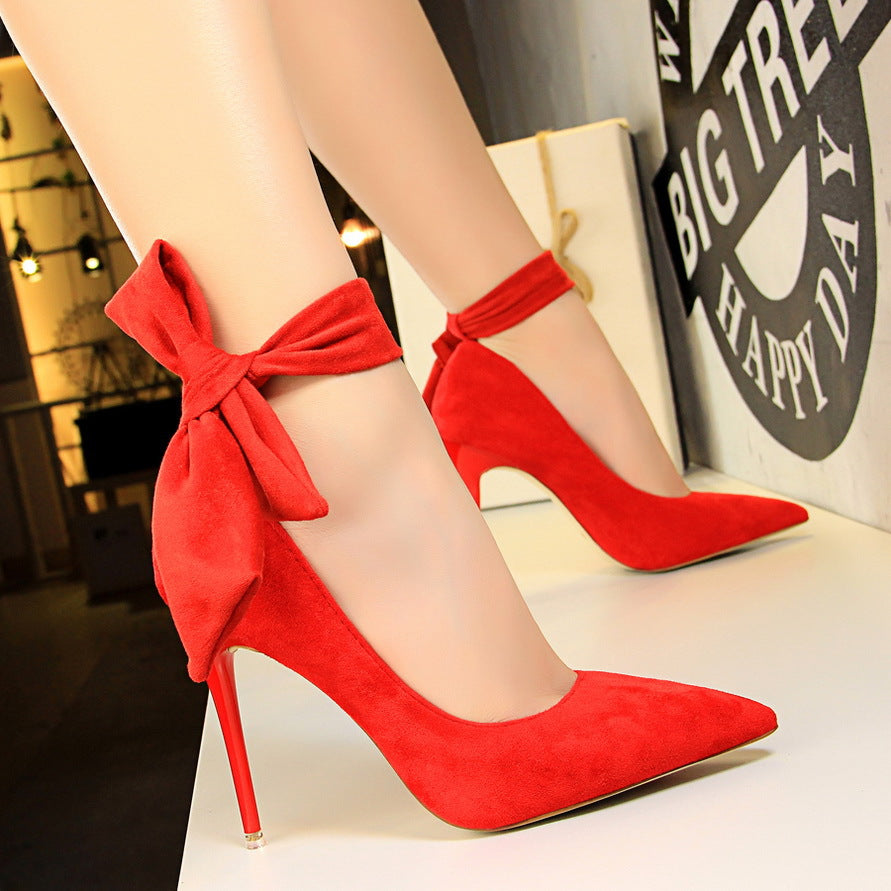 Talons avec un nœud
