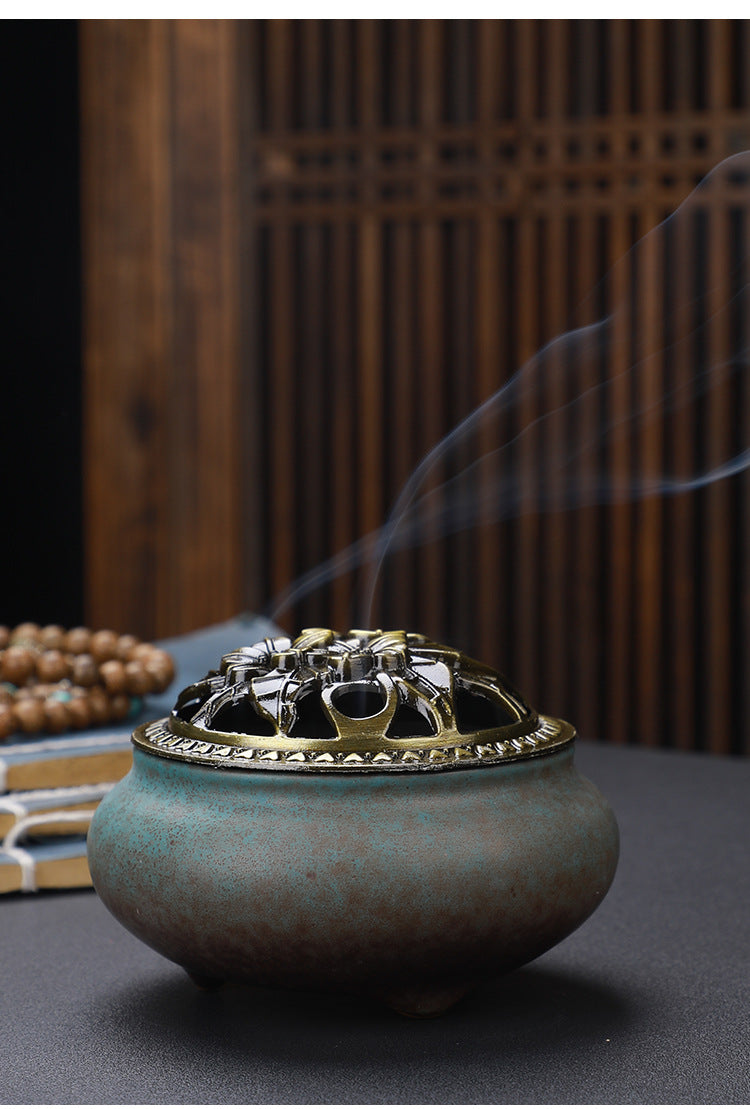 Brûleur d'encens en céramique avec couvercle en cuivre Bouddha