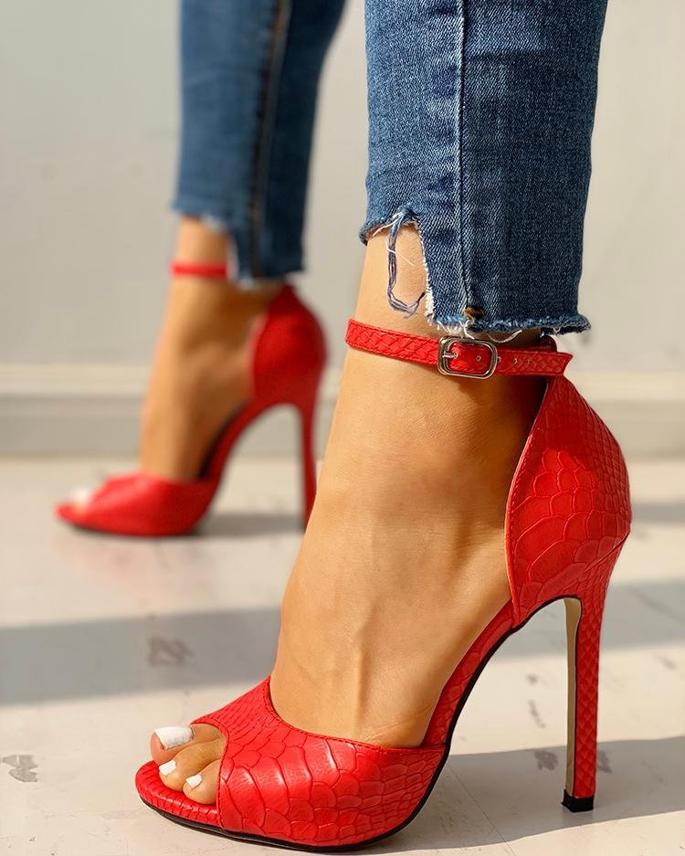 Sandales à talons hauts