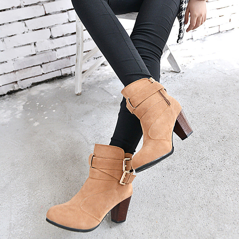 Bottes en cuir à talons hauts