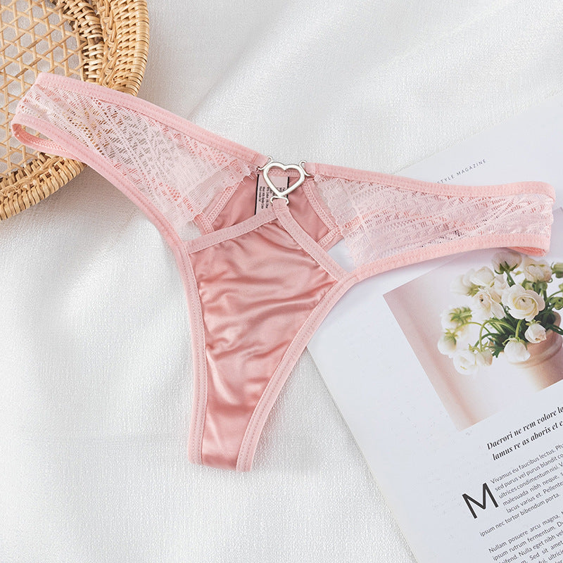Culotte taille basse en dentelle légère et douce en forme de T