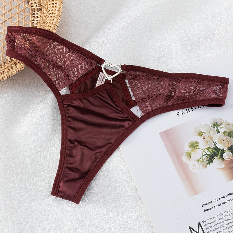 Culotte taille basse en dentelle légère et douce en forme de T